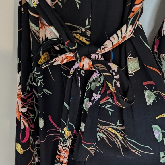 H&M Floral Button Up Dress Size Small - Picture 3 of 5